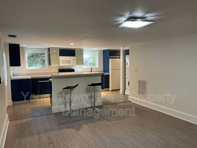 Building Photo - 1876 Mason Mill Rd