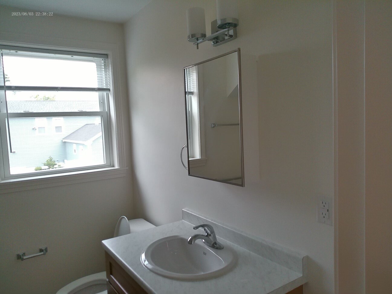 Building Photo - 35 Hoppin Ave