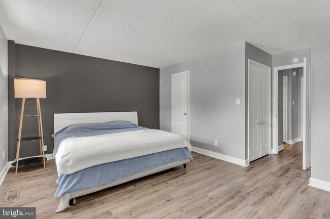 Building Photo - 3829 Chesterwood Dr