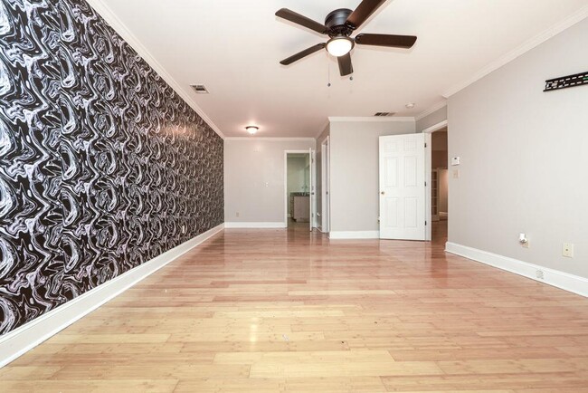 Building Photo - 3873 King Edward Trail SW