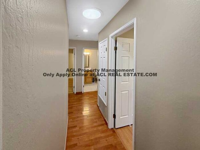 Building Photo - 3056 Stonehenge Rd