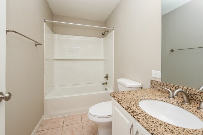 Building Photo - 3763 Briarcliff Rd