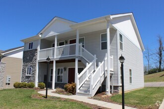 Building Photo - 3 Bedroom 3 Bath 1st Floor Unit