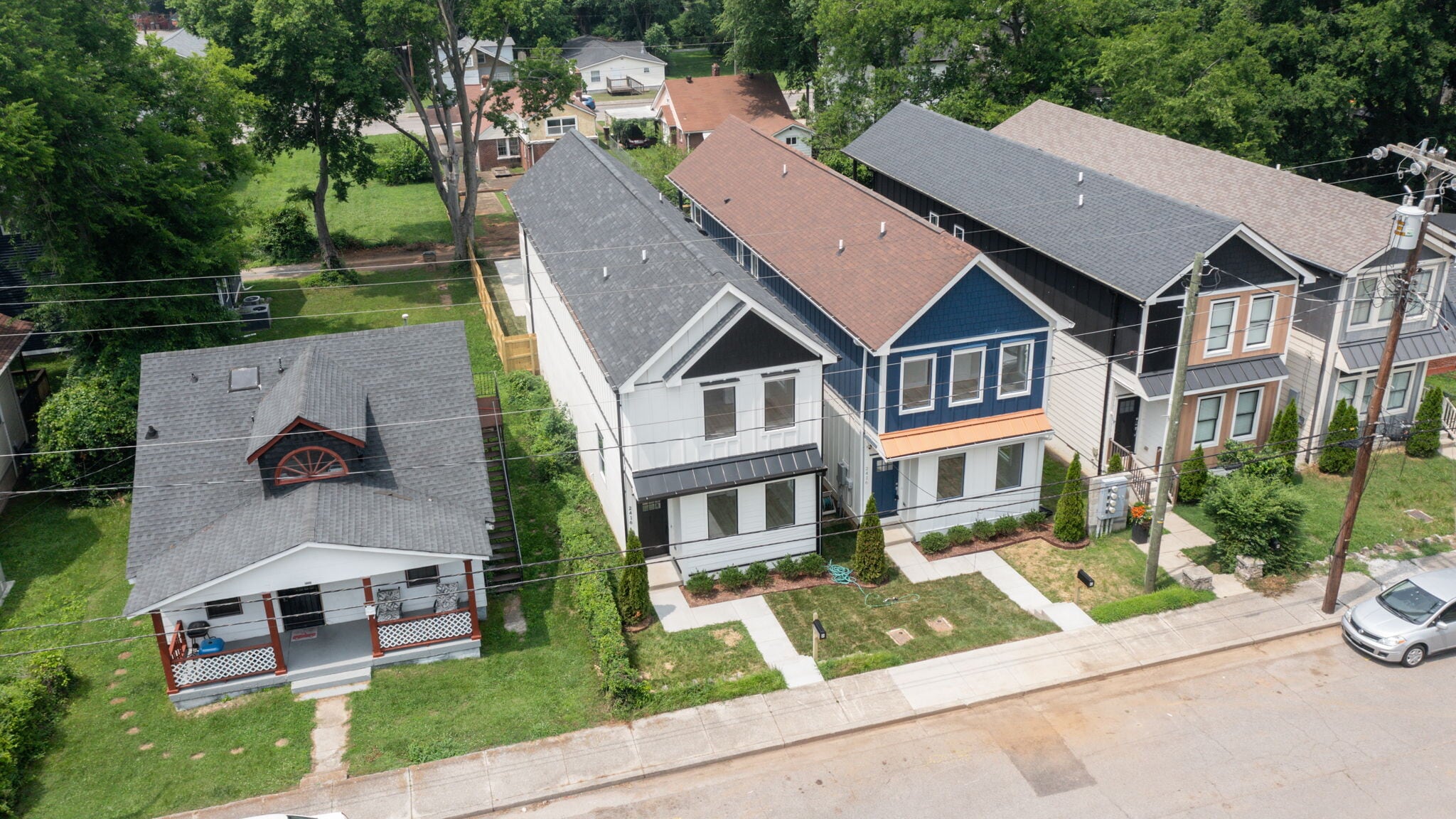 Building Photo - 2416 Albion St