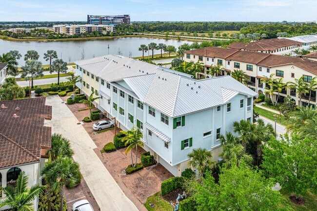 Building Photo - 7114 Edison Pl