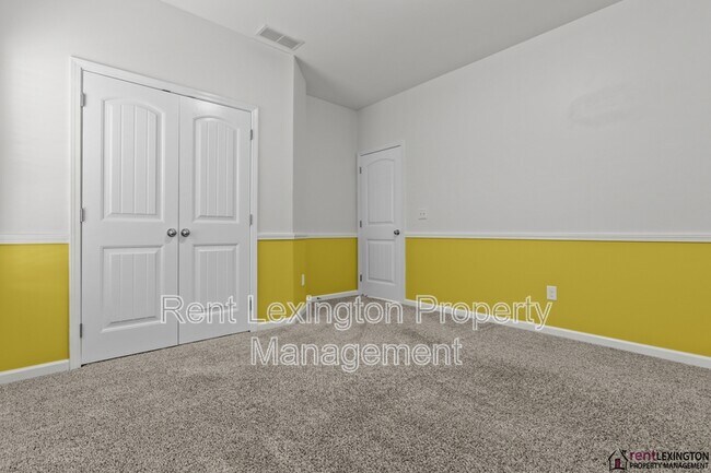 Building Photo - 111 High Hope Ln