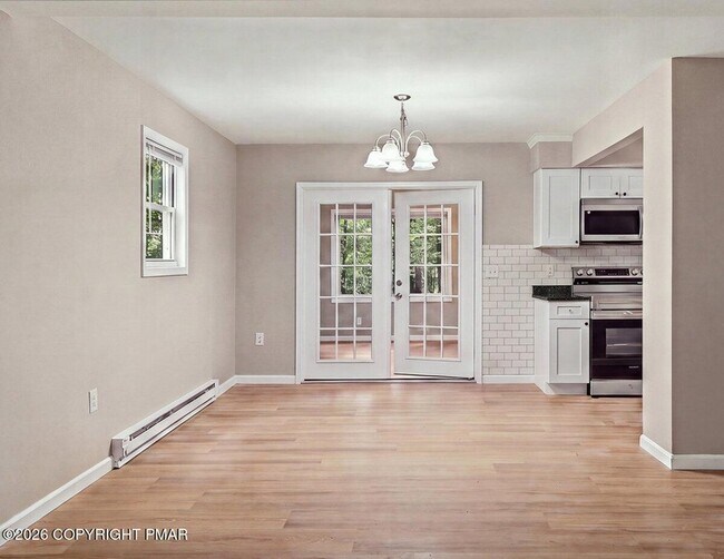 Building Photo - 5617 Pembrook Dr