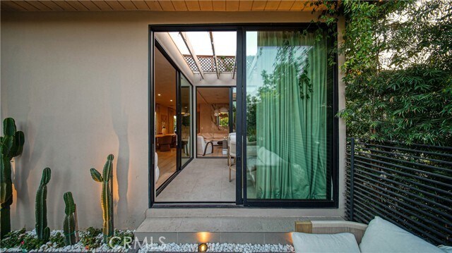 Building Photo - 8840 Ashcroft Ave