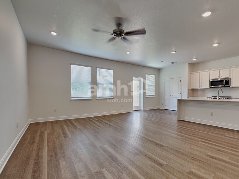 Building Photo - 6772 Atlantic Bch Ave