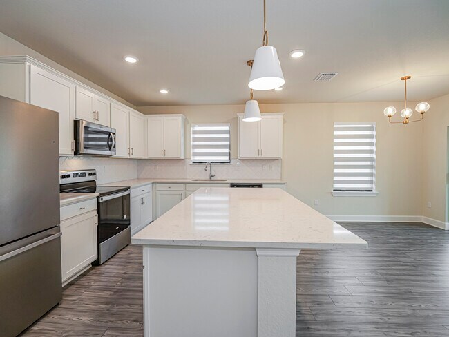 Building Photo - 5204 Jasper Square