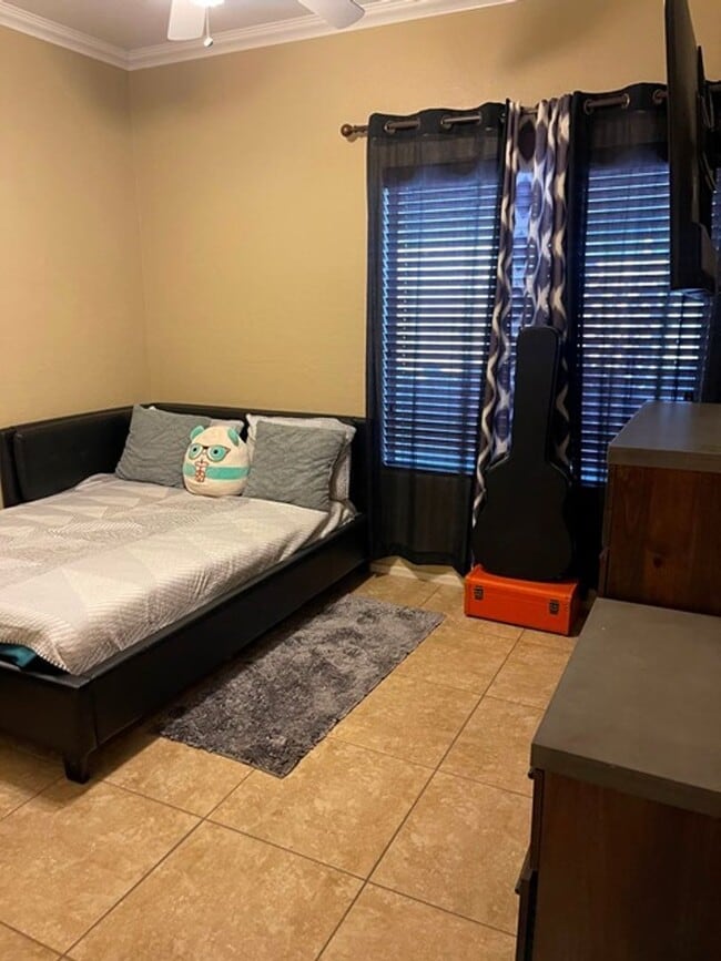 Building Photo - 3601 N 129th Ave