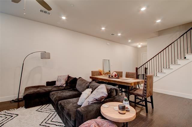 Building Photo - 1054 Maverick Dr