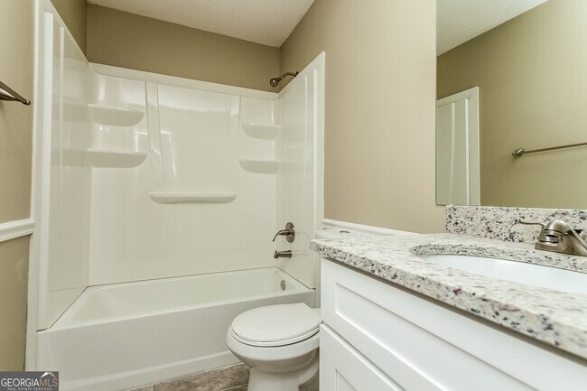 Building Photo - 831 Rosewood Cir