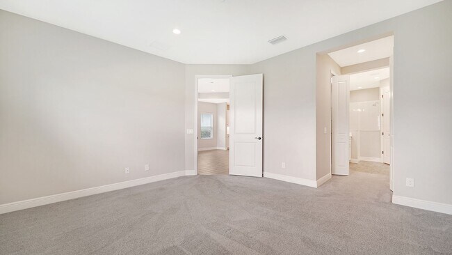 Building Photo - 4720 Willow Bend Ave