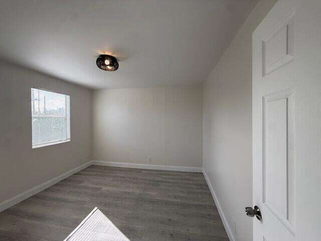 Building Photo - 904 4th St