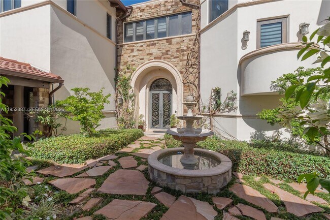 Building Photo - 9801 SW 60th Ct