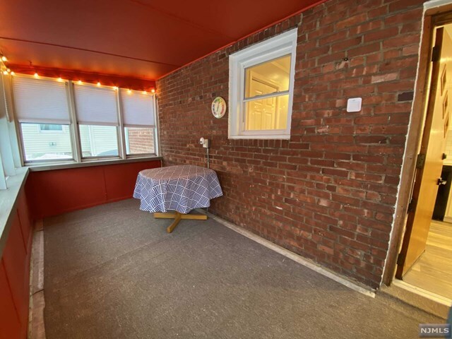 Building Photo - 11 Hobart Pl