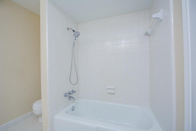 Building Photo - 6702 Moccasin Bend Dr