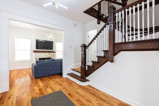 Building Photo - 3123 Woodland Ave