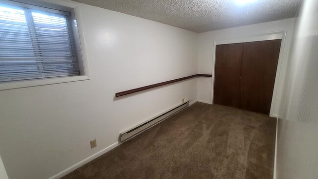 Building Photo - 945 Buchanan Ave