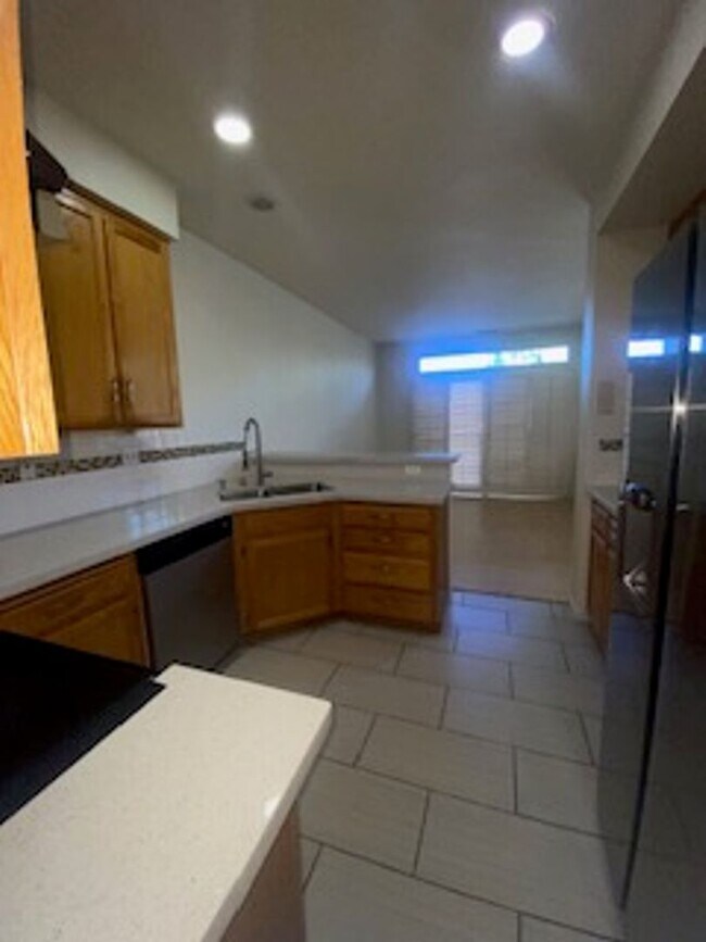 Building Photo - 293 Scotts Valley