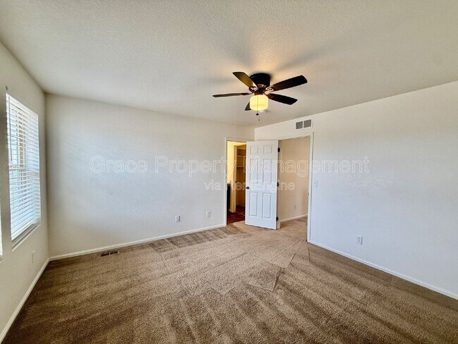 Building Photo - 10569 Waco St