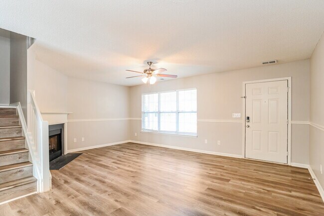 Building Photo - 5966 Cougar Ln