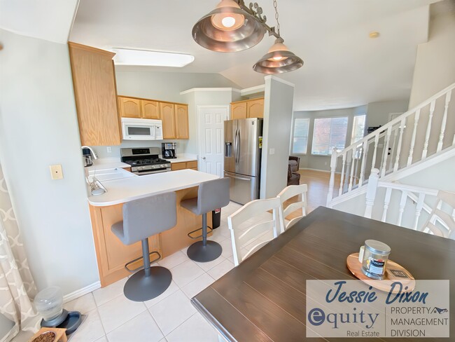 Building Photo - 2014 Jenny Ln.