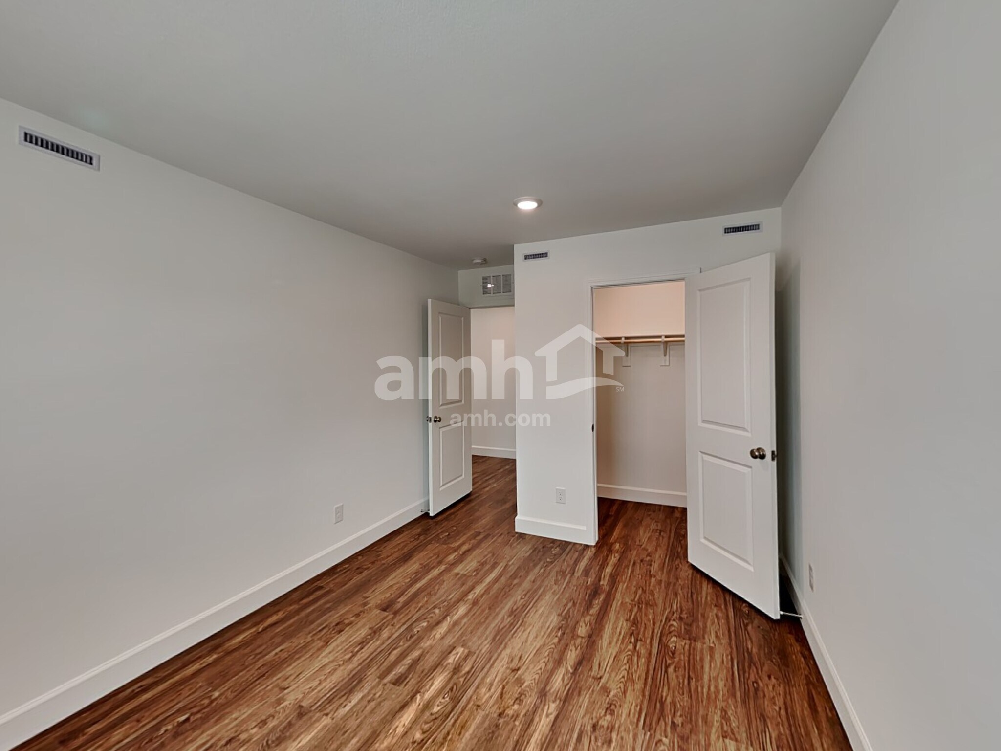 Building Photo - 9140 Ribbon Mdw Ct