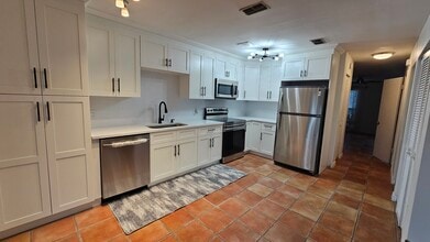 Building Photo - 11309 Stratton Park Dr