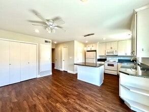 Building Photo - Completely Remodeled 3 Bedroom in La Mesa!! Water/Trash Included