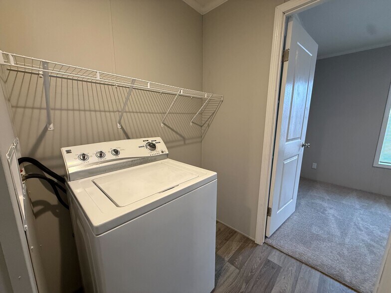 Building Photo - 11714 Cascade Cir