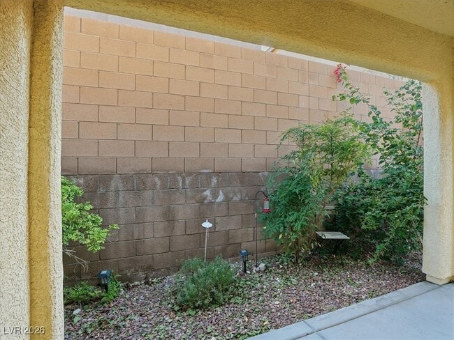 Building Photo - 9333 W Pearblossom Sky Ave