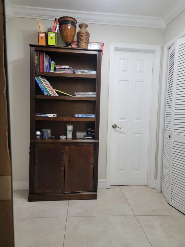 Building Photo - 11821 SW 18th St