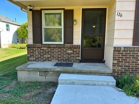 Building Photo - 126 Larkins Xing