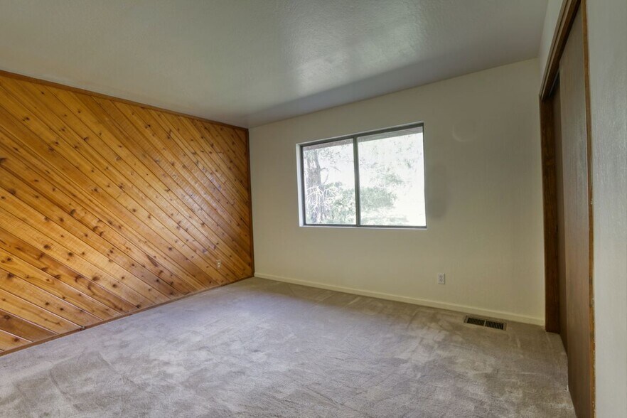 Building Photo - 24450 Willow Pass Dr