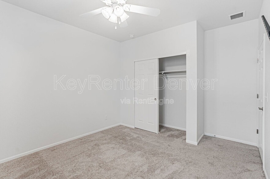 Building Photo - 6037 N Halifax Ct