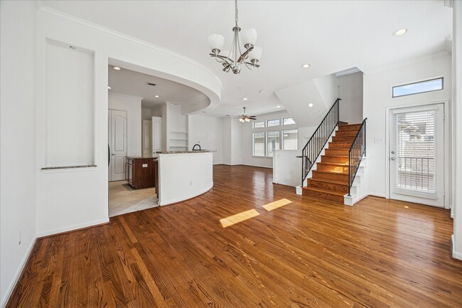 Building Photo - 5210 Petty St