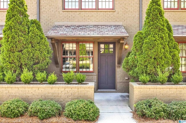 Building Photo - 708 Barristers Ct