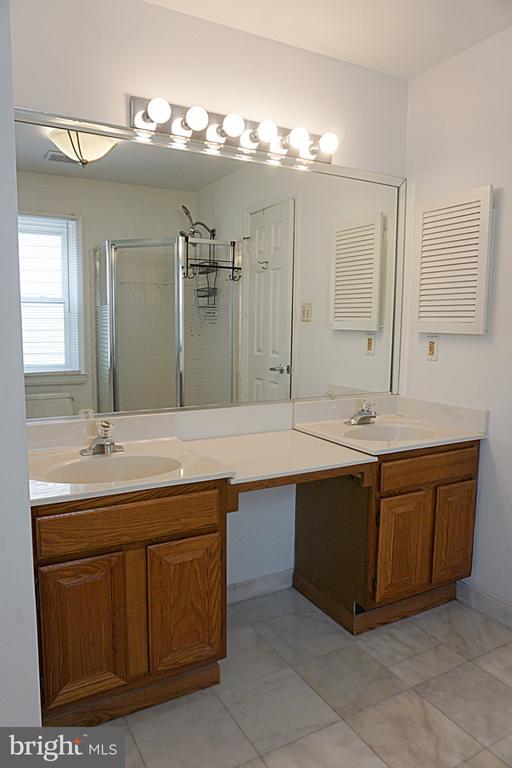 Building Photo - 12103 Gatewater Dr