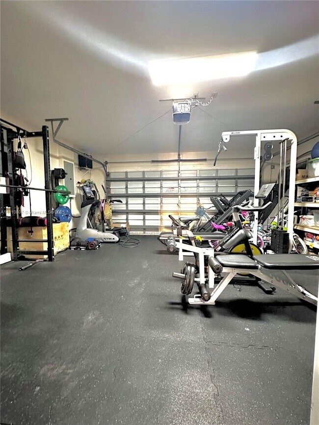 Building Photo - 3501 SW 142nd Ave