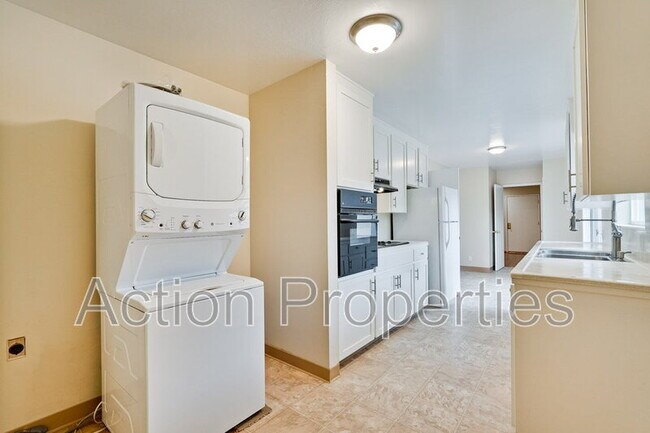 Building Photo - 1575 California St