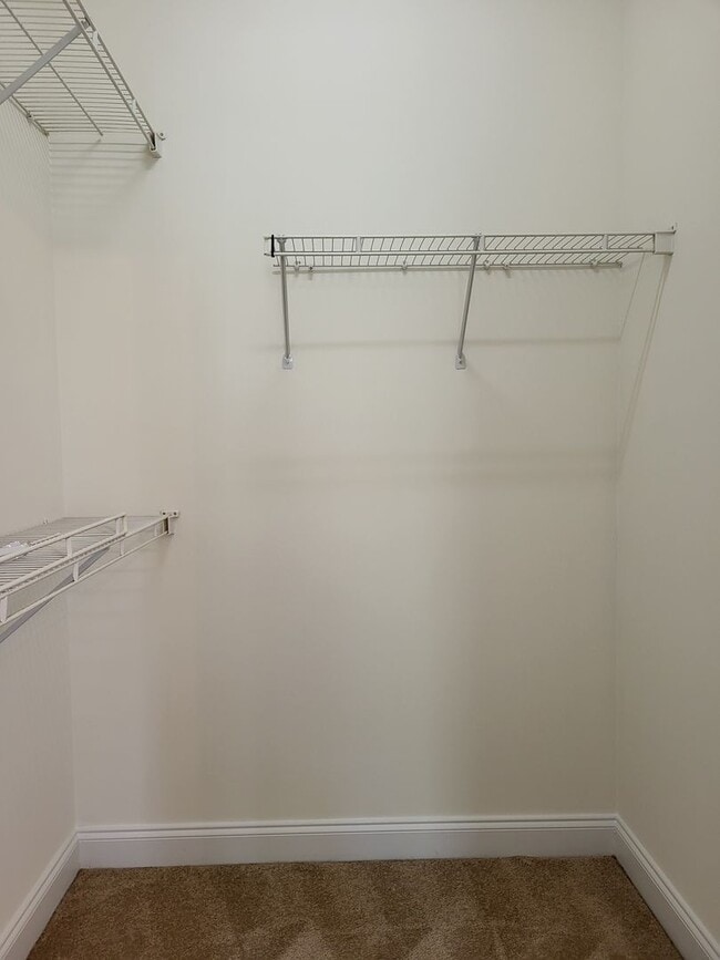 Building Photo - 3 bedroom home in Birkdale