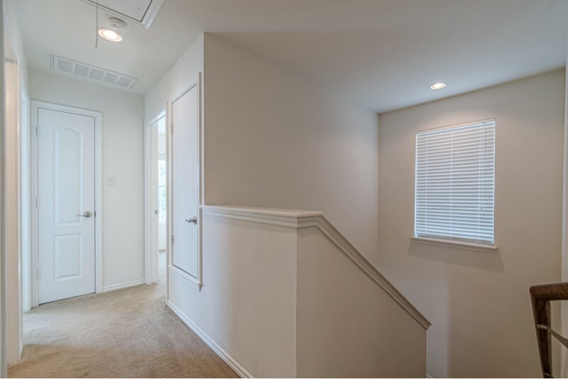 Building Photo - 403 McGarity