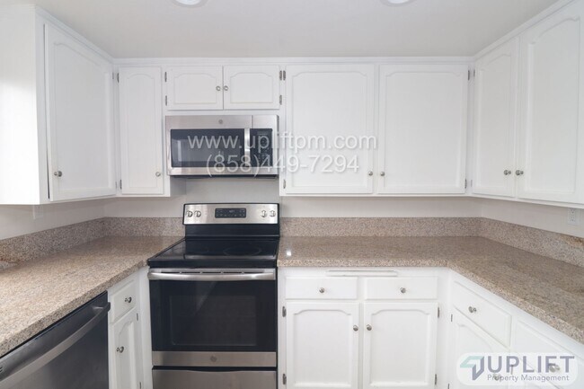 Building Photo - Bonita Dr (842)