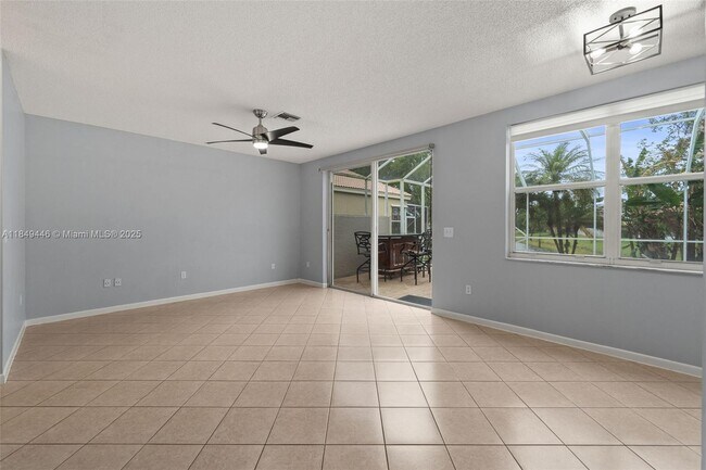 Building Photo - 7835 Rockport Cir