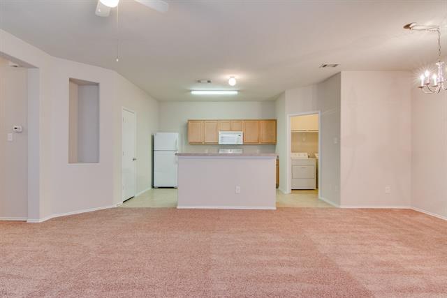 Building Photo - 7529 Lazy Spur Blvd