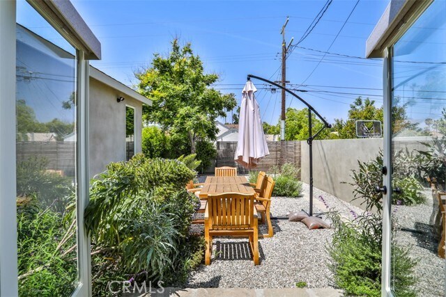 Building Photo - 10339 McVine Ave