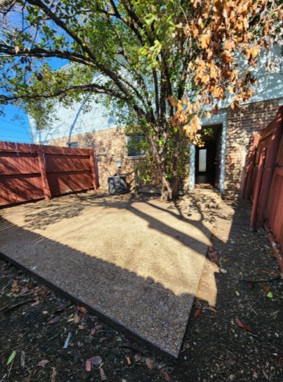 Building Photo - 140 S Las Vegas Trail