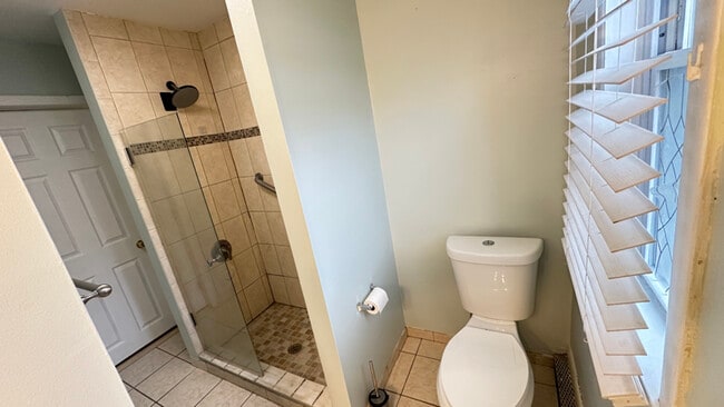 Building Photo - 931 S Filmore St